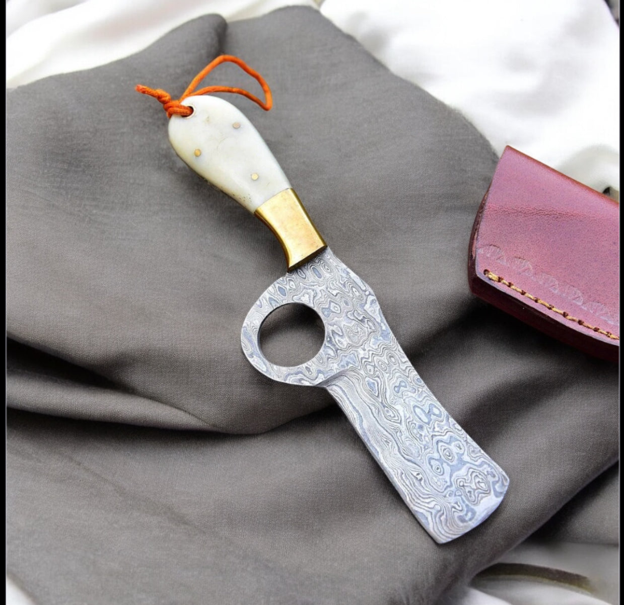 Handcrafted Western Belt Knife – Damascus Steel Blade & Camel Bone Handle with Leather Sheath