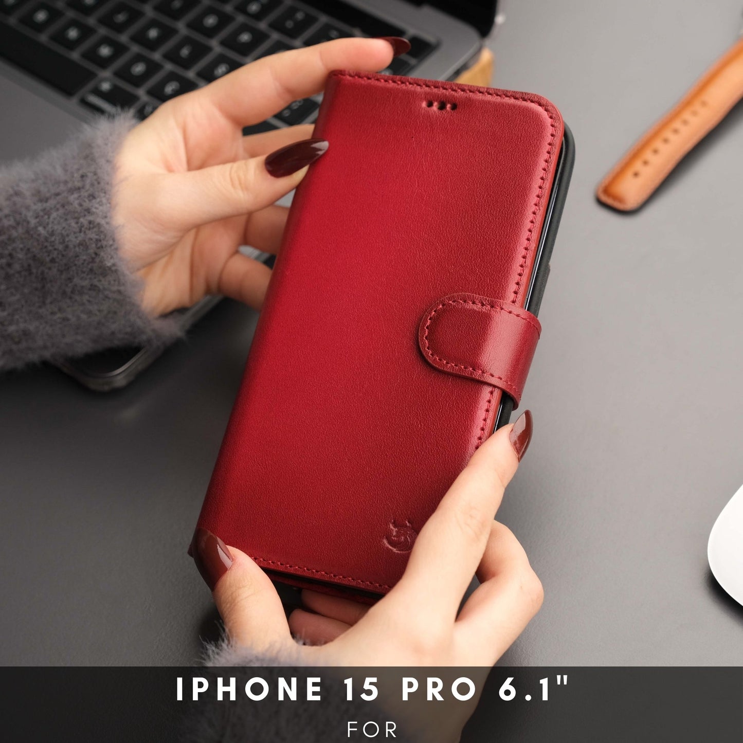 Casper Leather iPhone 15 Pro Wallet Case | Detachable MagSafe Compatible RFID Protection