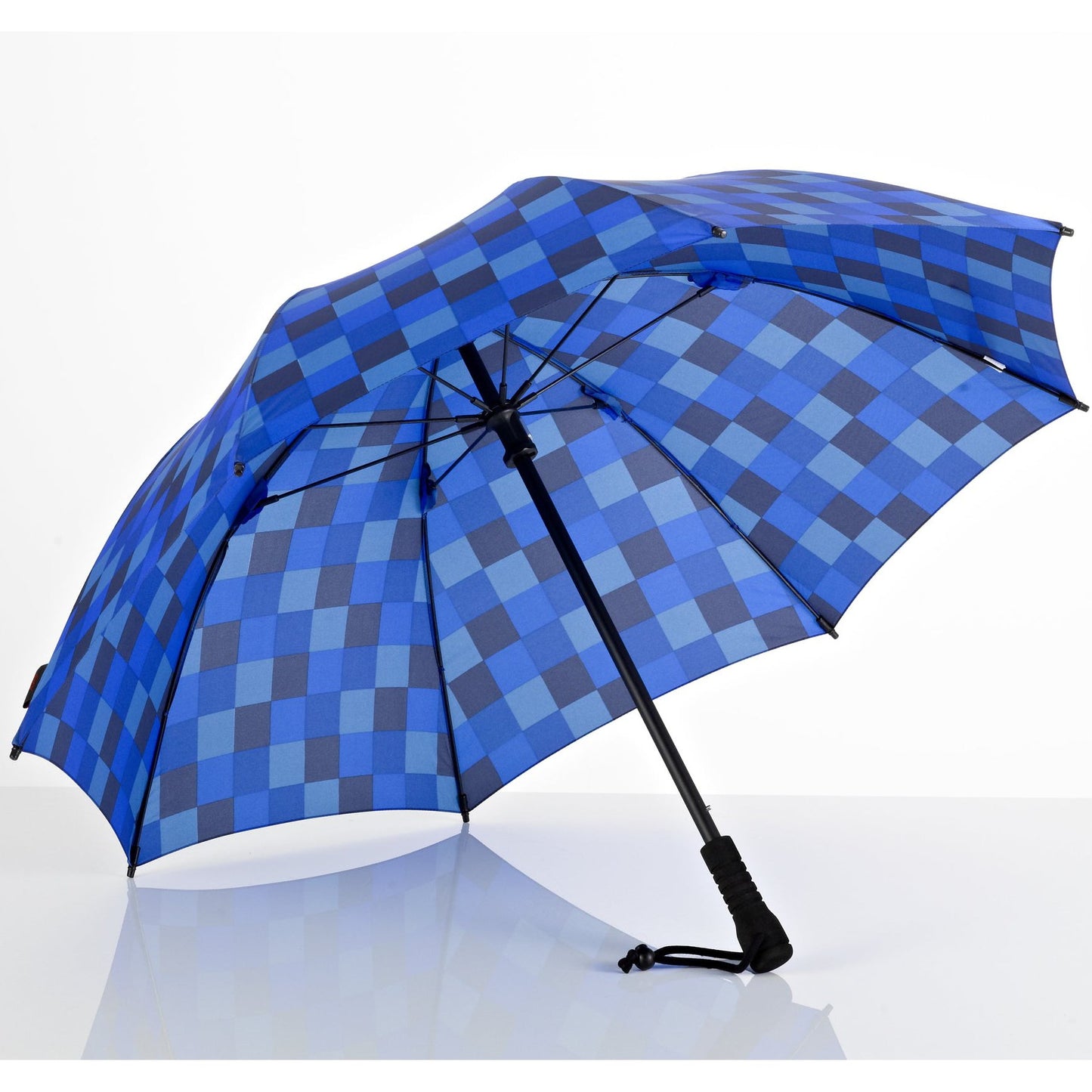 Swing Trekking Umbrella – Lightweight, Nearly Unbreakable Fiberglass Frame with Water-Repellent Canopy, UPF 50+ Sun Protection, and Comfortable EVA Handle