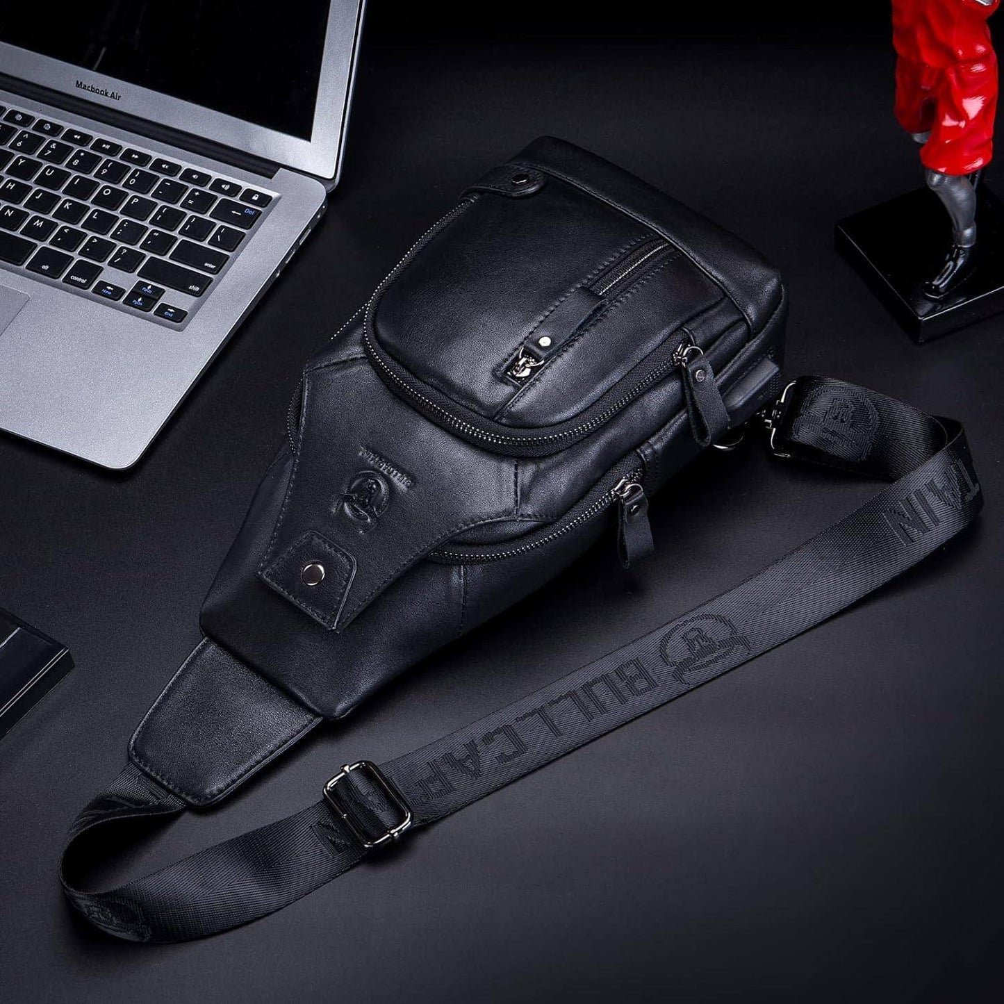 Classic Urban Leather Sling Bag – Refined & Functional