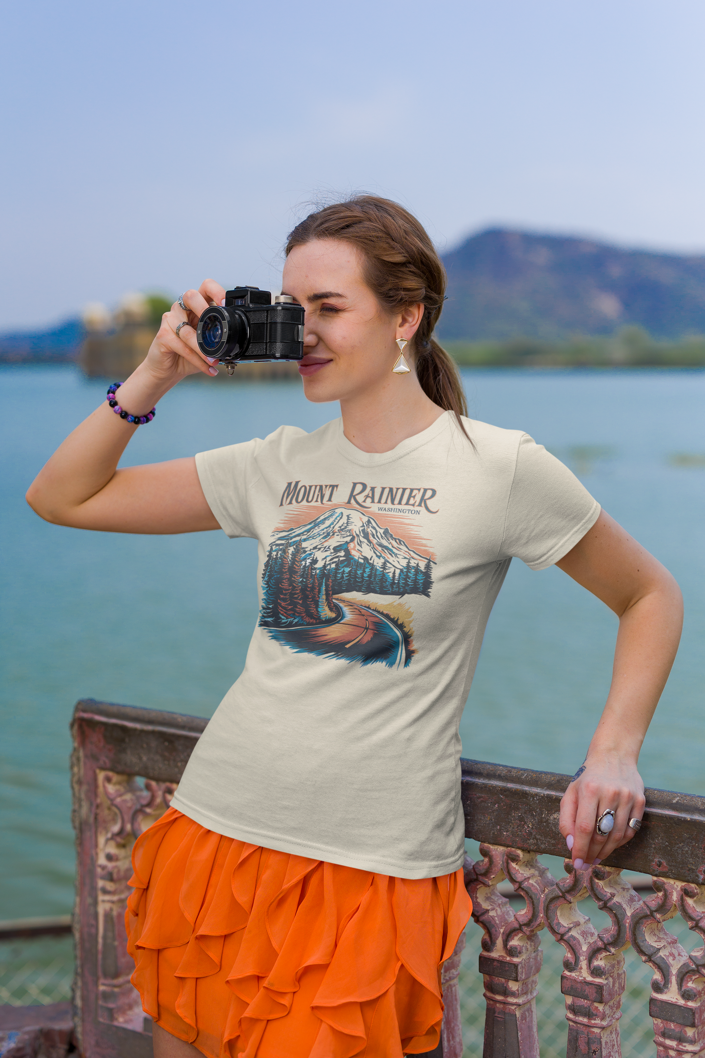 Mount Rainier Washington Unisex T-Shirt